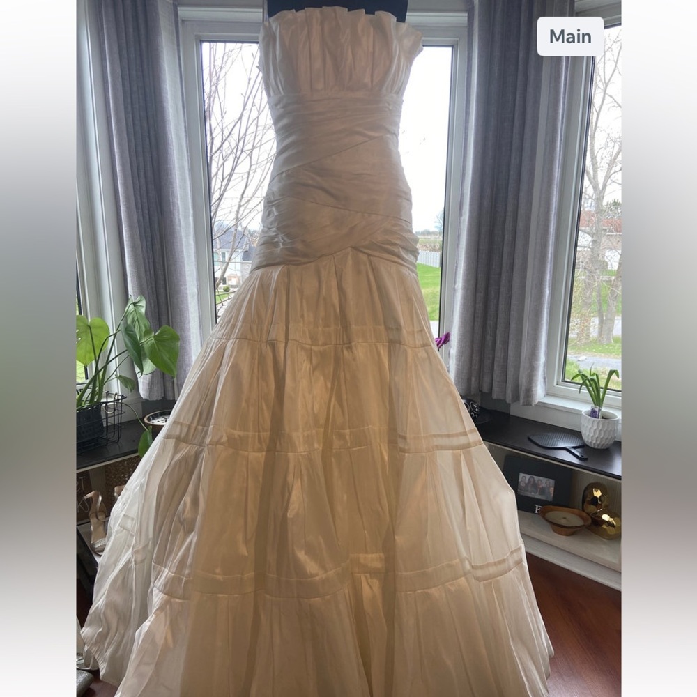 Aire Barcelona Strapless Tiered Gown